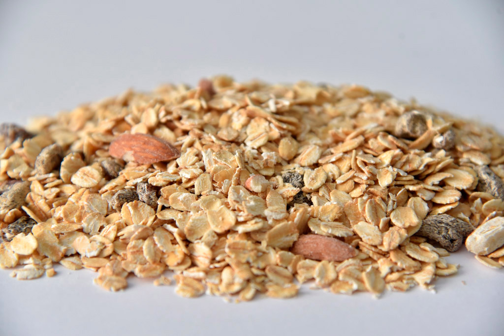 Whole grain, almonds and seeds